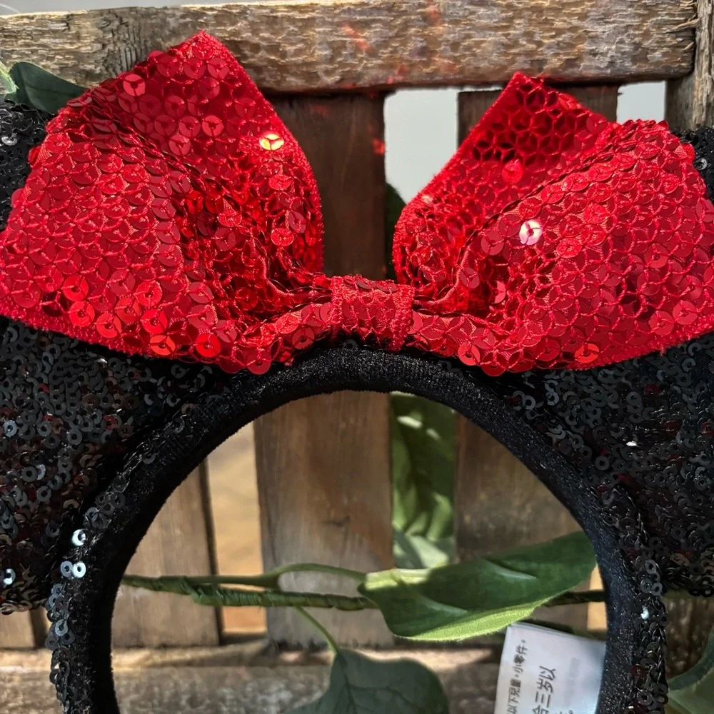 DISNEY THEME PARKS MINNIR Sequin Black and Red Bow Headband